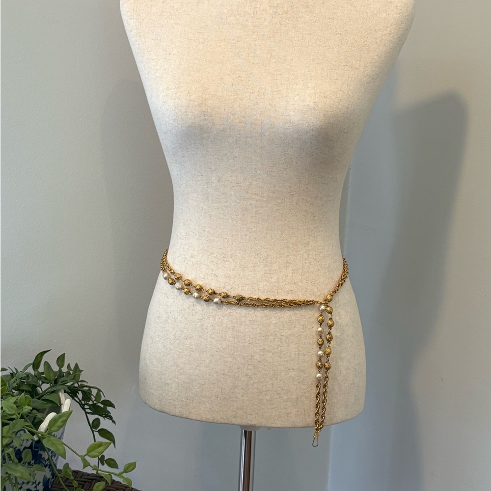 🖤CHANEL SALE🖤Authentic Double Classic Chanel Pearl & Gold Chain Necklace/Belt - Picture 17 of 17